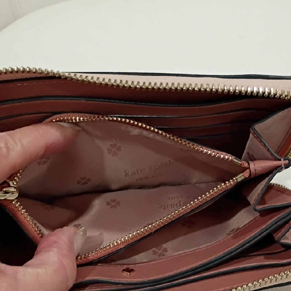 Kate Spade Pale Pink and Cream Saffiano Style Leather Zip-Around Wallet EUC - Picture 8 of 8